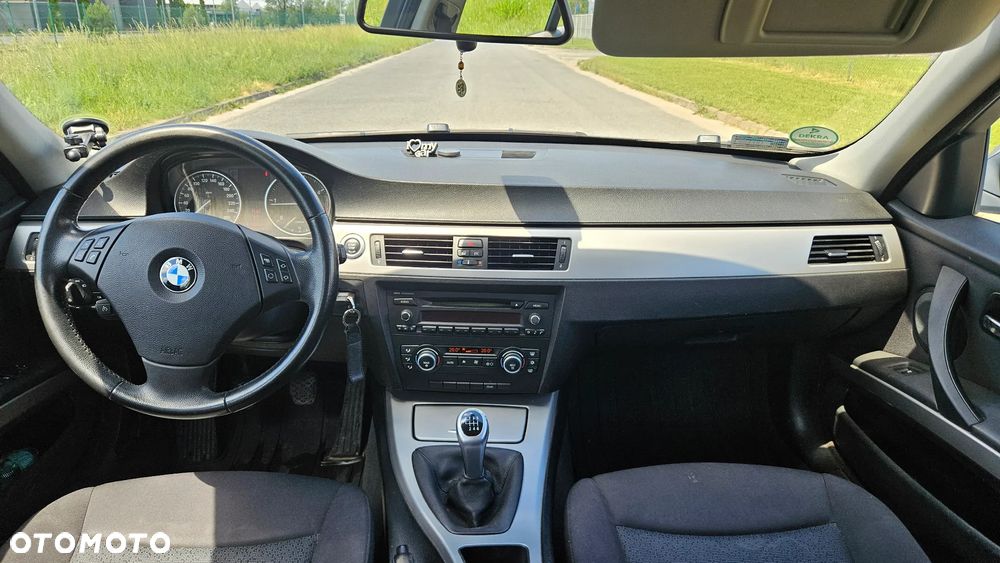BMW Seria 3 - 11