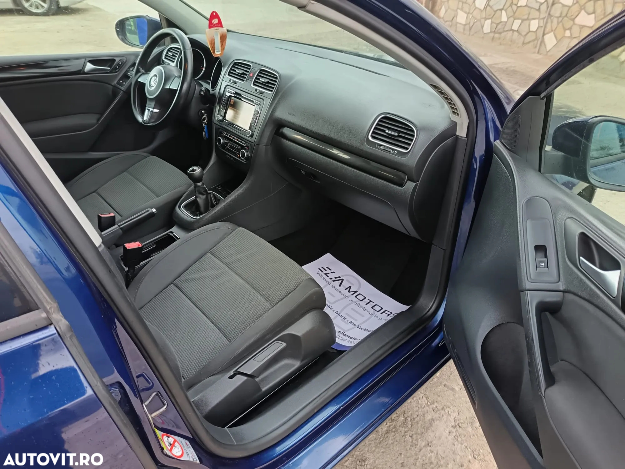 Volkswagen Golf 1.6 TDI DPF Comfortline - 12