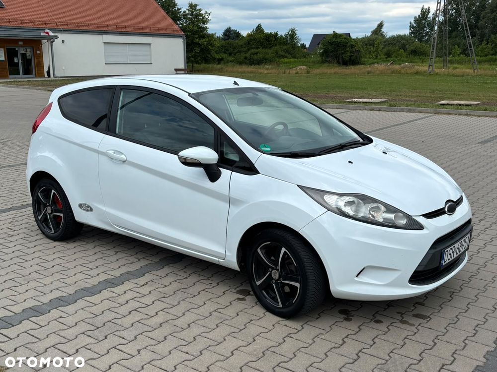 Ford Fiesta - 2