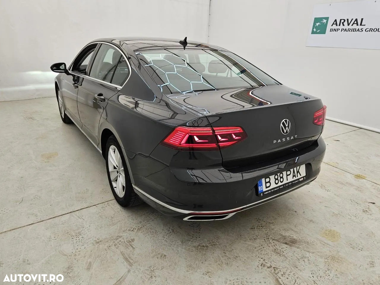 Volkswagen Passat 2.0 TDI Highline - 4