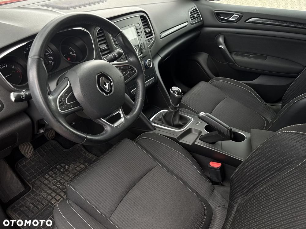 Renault Megane 1.6 SCe Life - 9