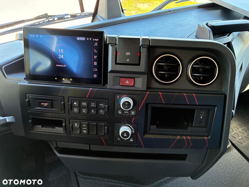 Renault T480 HIGH SLEEPER CAB - 26