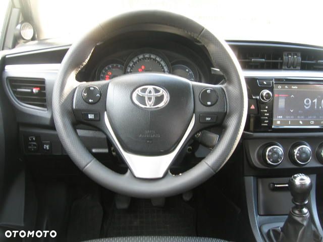 Toyota Corolla 1.4 D-4D Active EU6 - 11