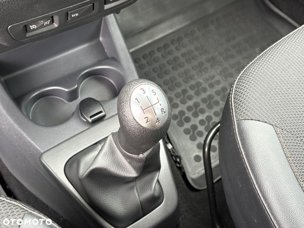 Dacia Dokker dCi 90 Stepway Celebration - 20