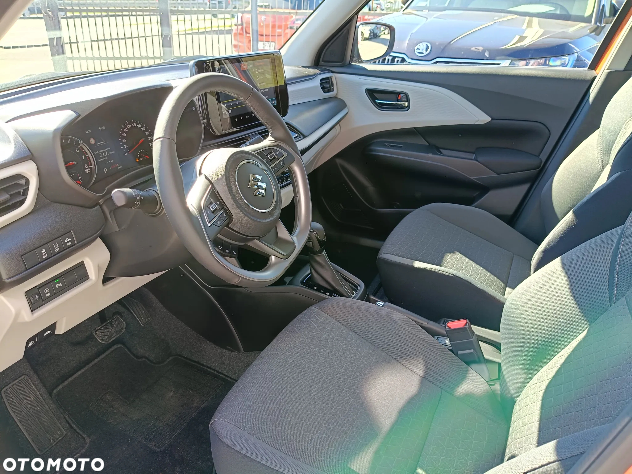 Suzuki Swift 1.2 Dualjet SHVS Premium Plus CVT - 7