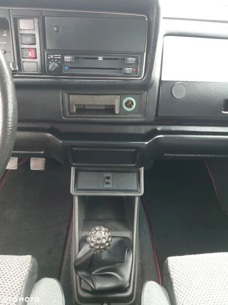 Volkswagen Golf 1.8 GTI - 10