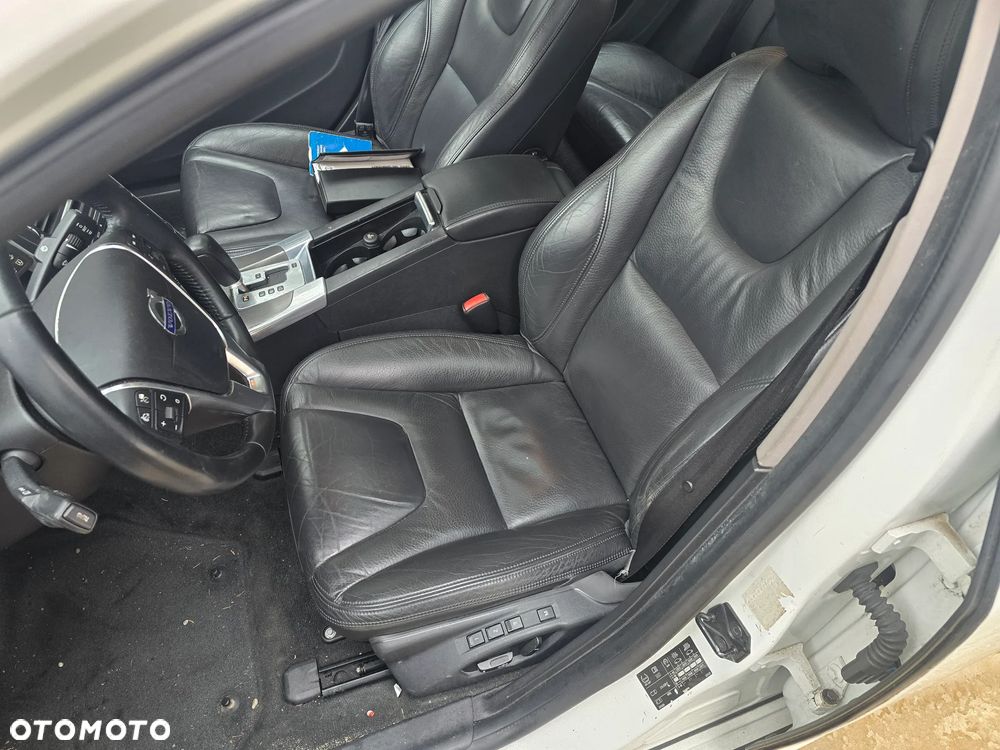 VOLVO S60II V60I BŁOTNIK MASKA ZDERZAK DRZWI XENON  BLIS RADAR  614-46 2.0T5 AUTOMAT - 11