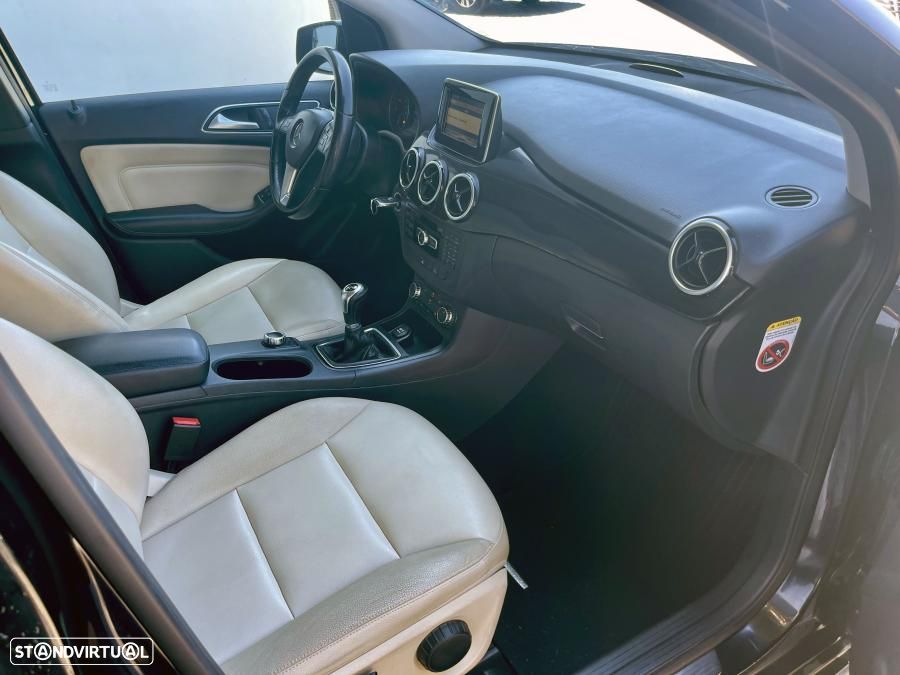 Mercedes-Benz B 180 CDI BlueEFFICIENCY - 15
