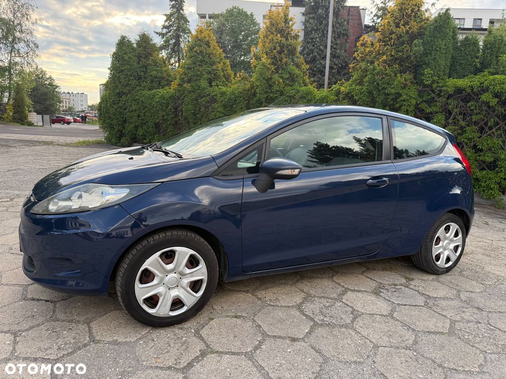 Ford Fiesta 1.25 Ambiente - 2