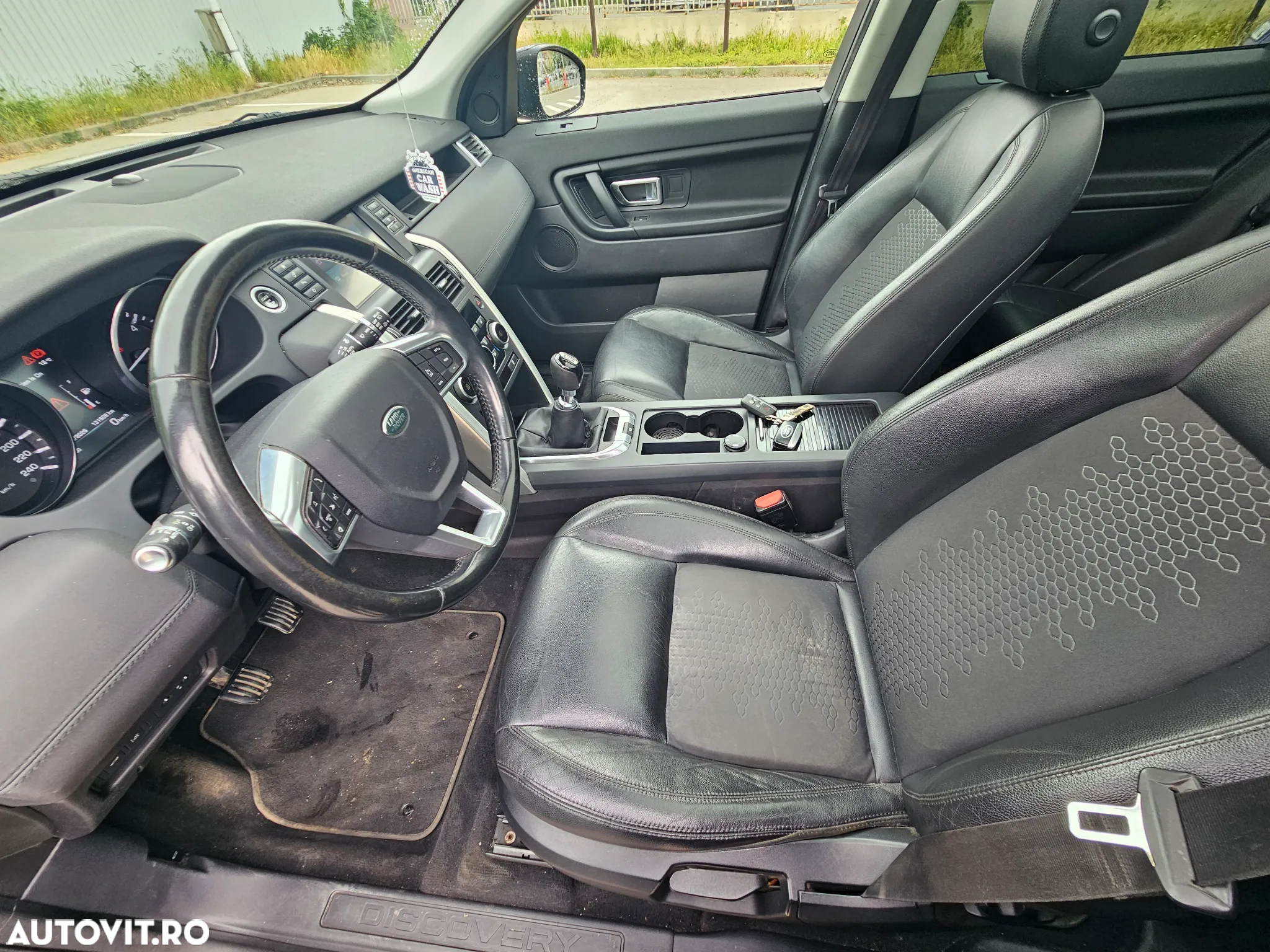 Land Rover Discovery Sport 2.0 l TD4 HSE - 13