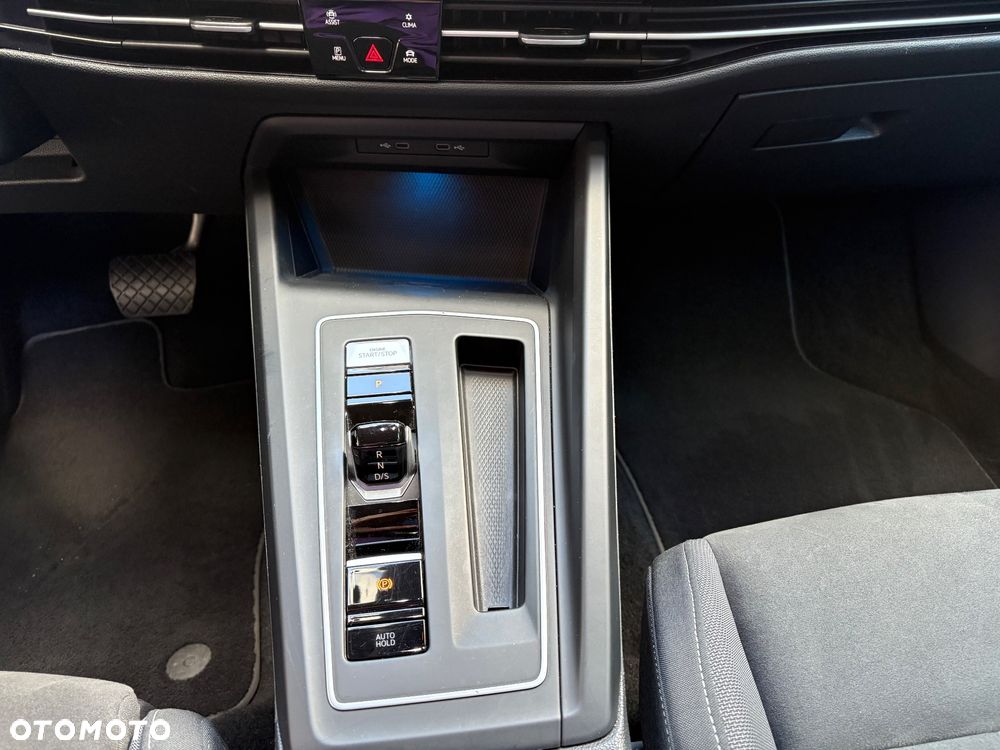 Volkswagen Golf 2.0 TDI BlueMotion Technology DSG Lounge - 16