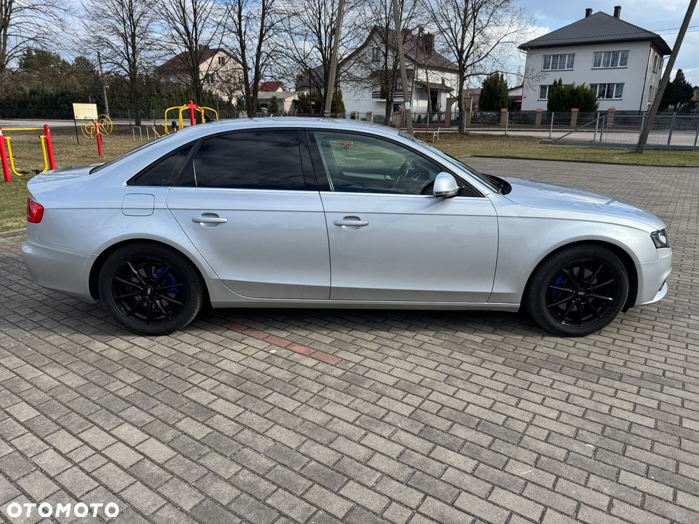 Audi A4 Limousine - 7