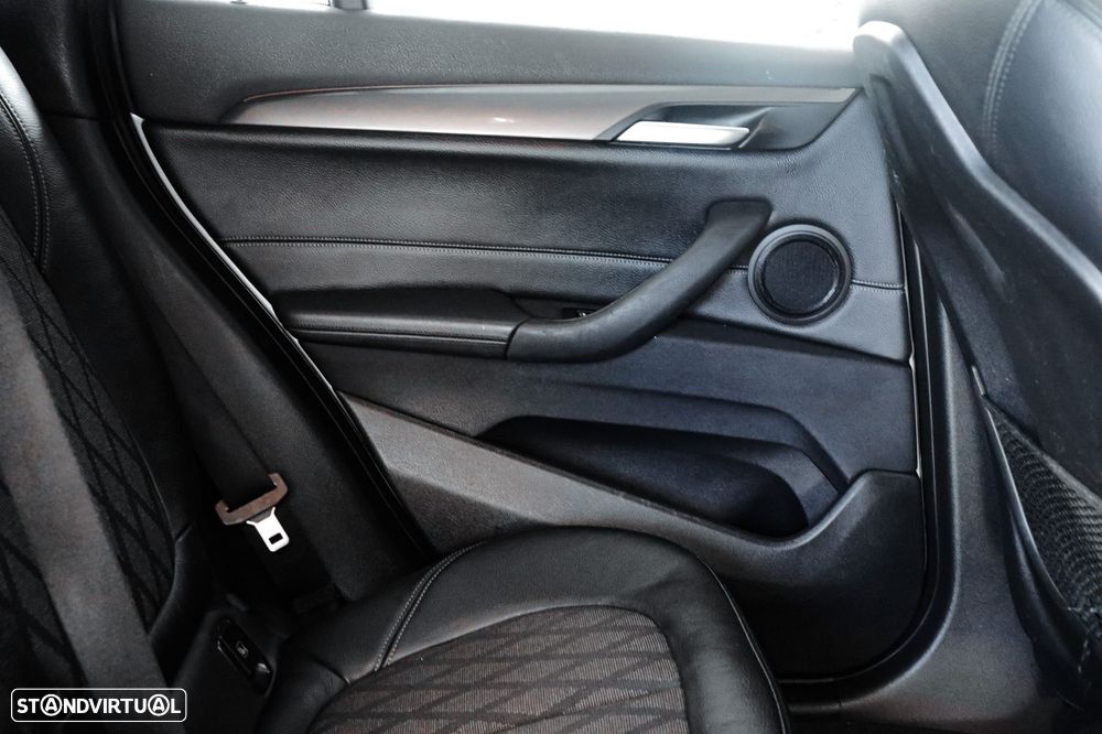 BMW X1 16 d sDrive Line xLine - 15