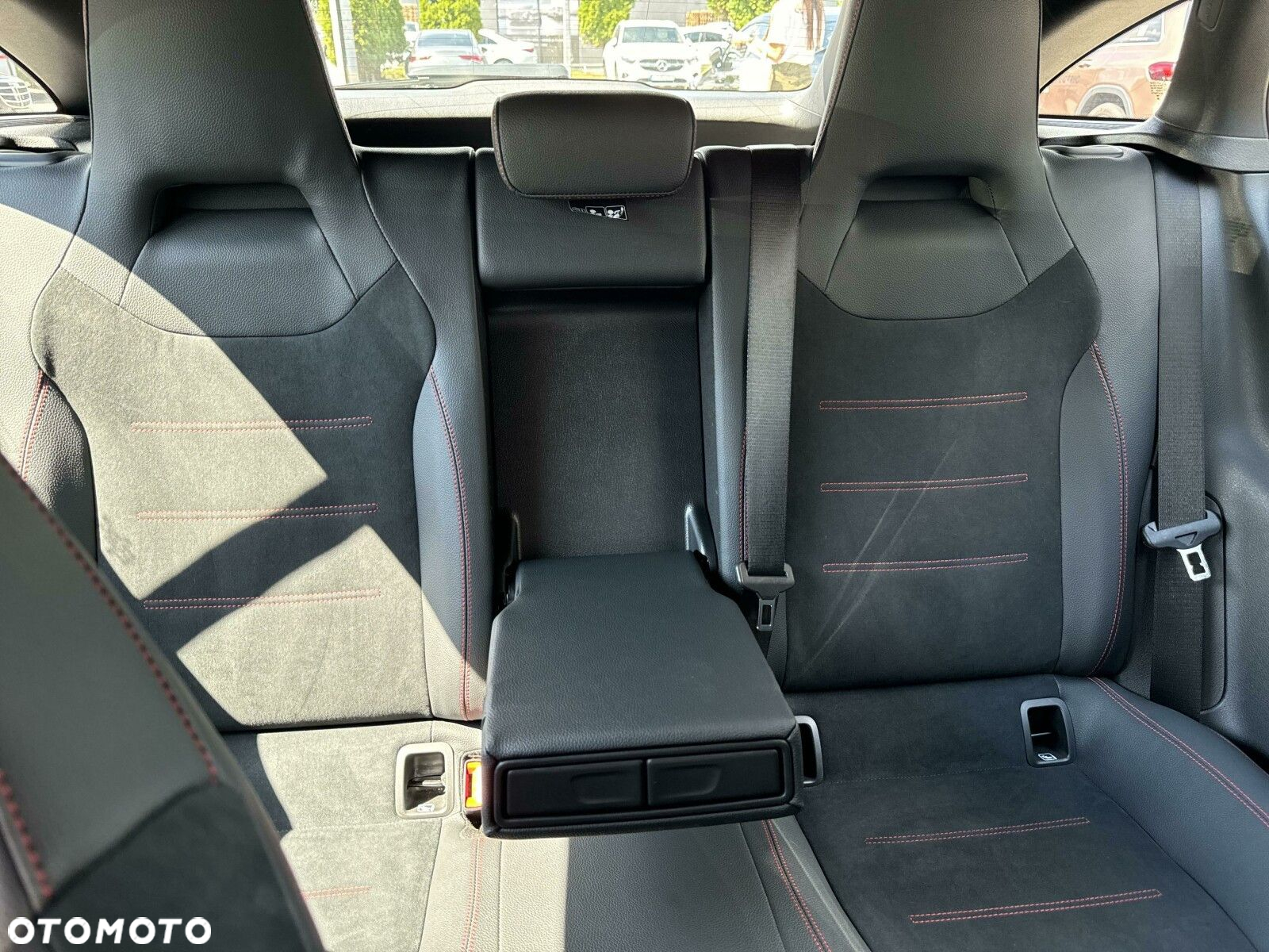 Mercedes-Benz CLA 200 d AMG Line 8G-DCT - 22