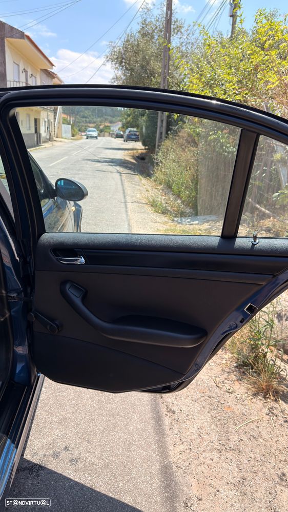 BMW 320 d Navigator - 8