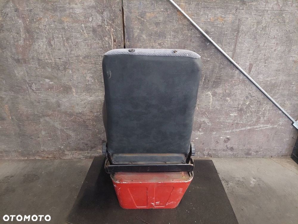 FOTEL LEWY PRZÓD + PODSTAWA MERCEDES-BENZ T1 KACZKA - 3