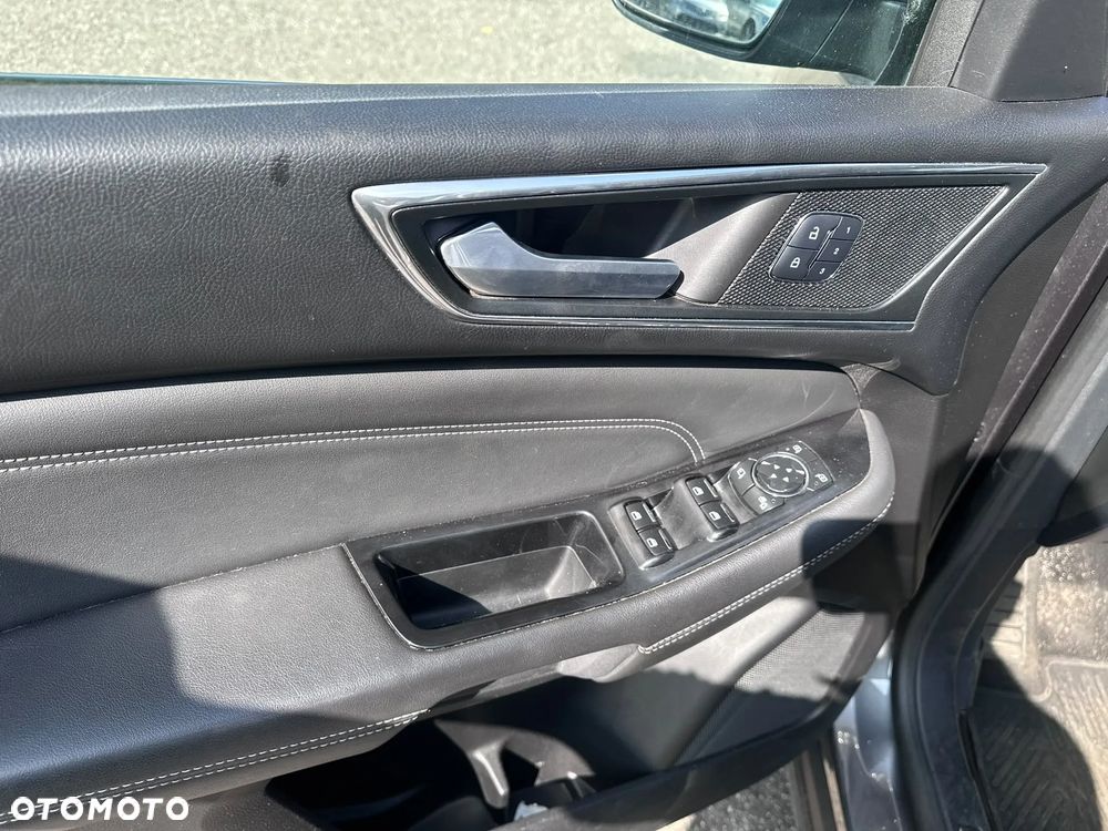 Ford S-Max 2.0 TDCi Titanium PowerShift - 23