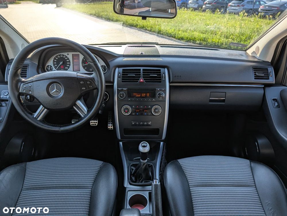 Mercedes-Benz Klasa B 170 Special Edition - 26