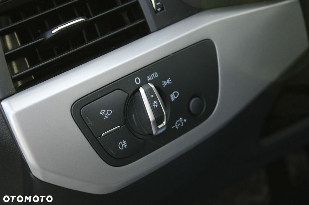 Audi A4 Limousine - 20