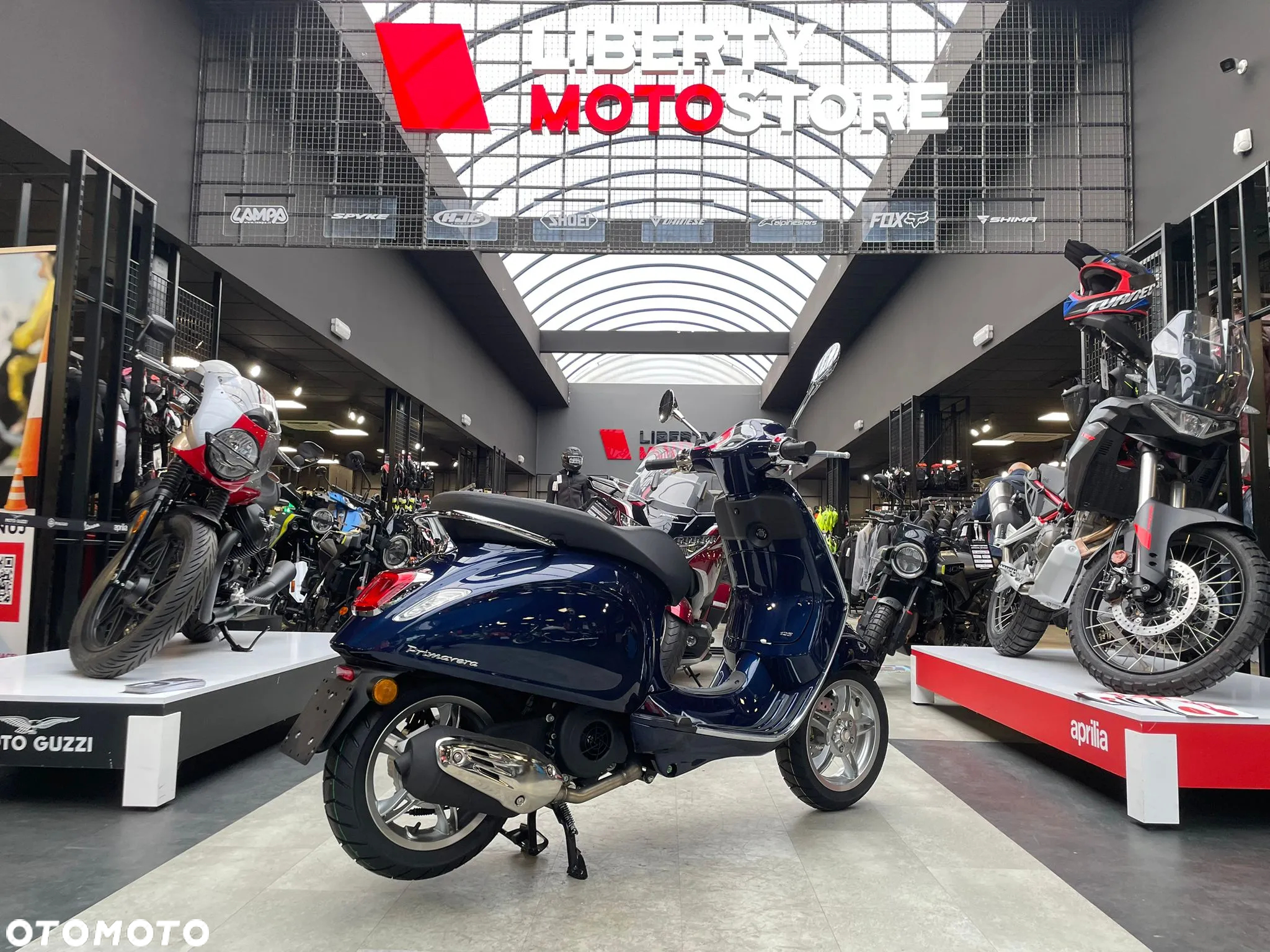 Vespa Primavera - 3