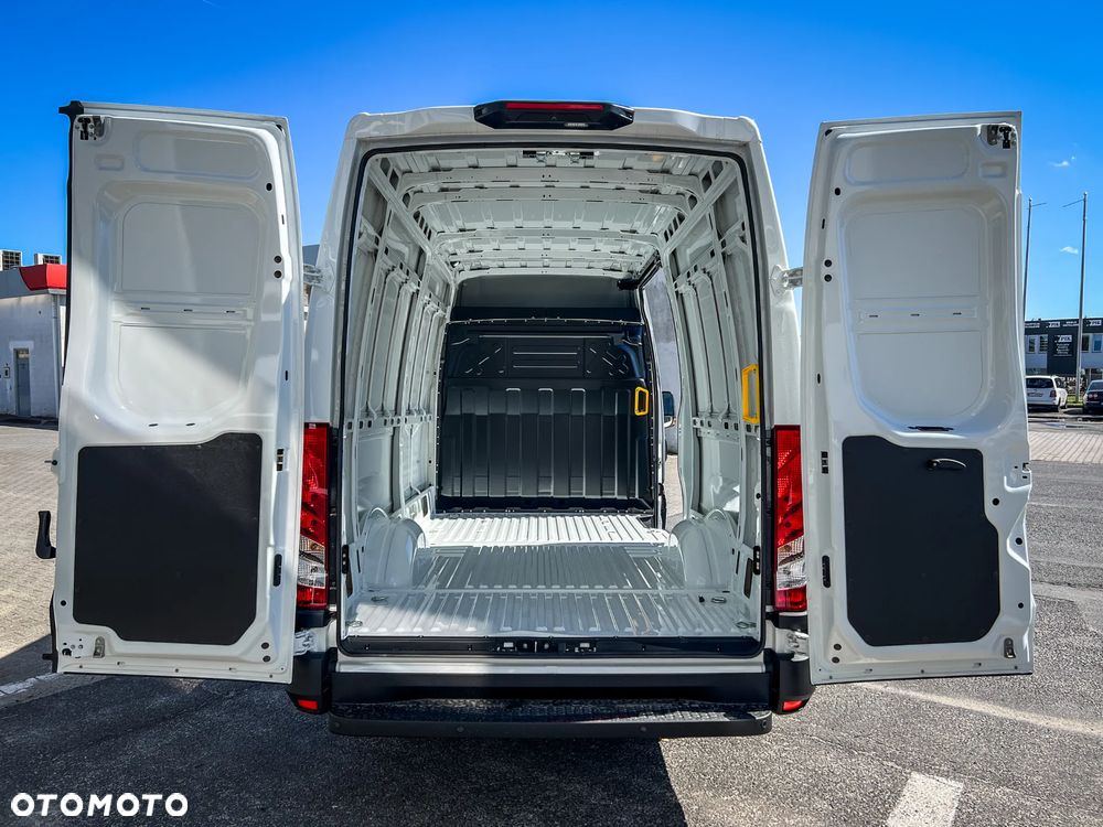 Iveco Daily 35S18H V - Furgon L3H2 silnik 3.0 180 KM Dostępny od ręki GSC Gorzów - 13