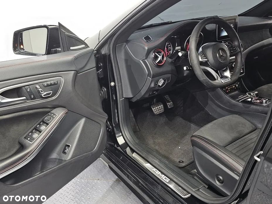 Mercedes-Benz CLA AMG 45 4Matic AMG Speedshift DCT 7G AMG Night Edition - 11