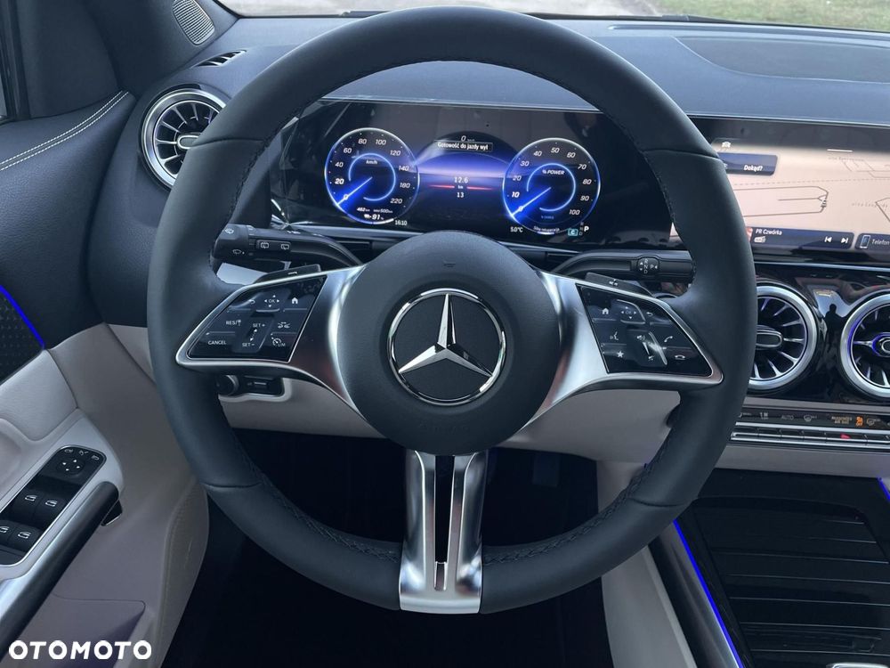 Mercedes-Benz EQA - 15