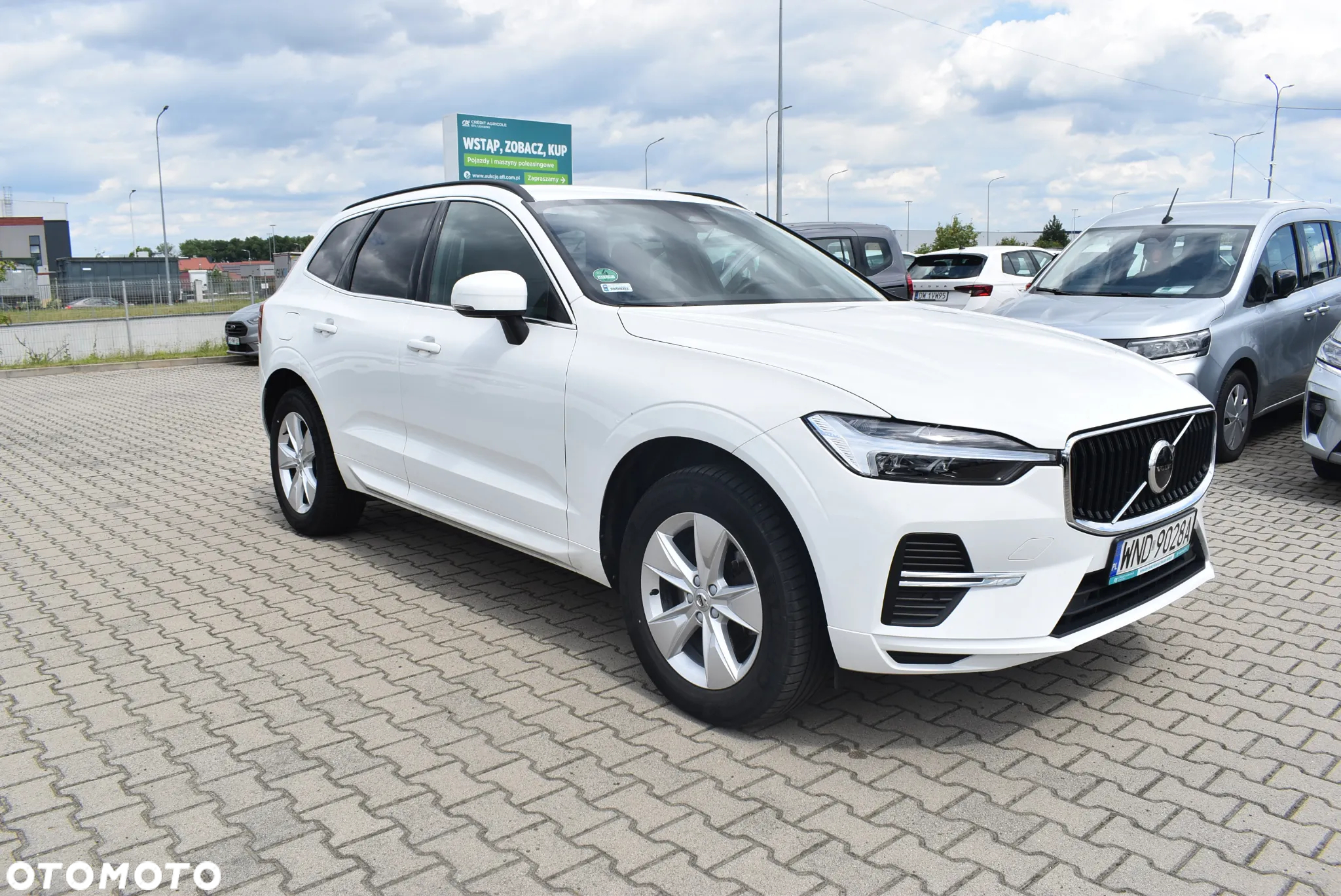 Volvo XC 60 B4 B Momentum Pro - 5