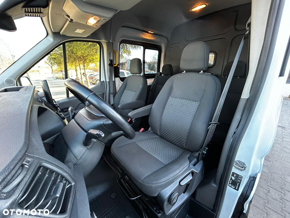 Ford Transit - 11