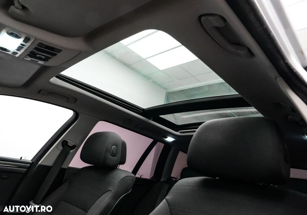 BMW Seria 5 520d Aut. Modern Line - 9
