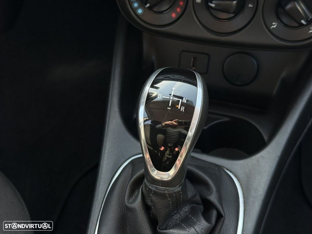 Opel Corsa 1.4 Enjoy Easytronic - 12