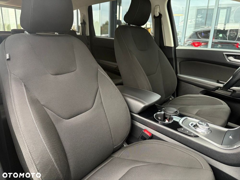 Ford S-Max - 17