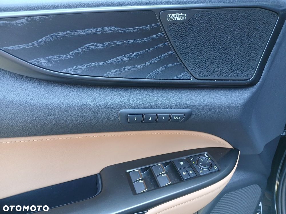 Lexus NX 350h Omotenashi AWD - 15