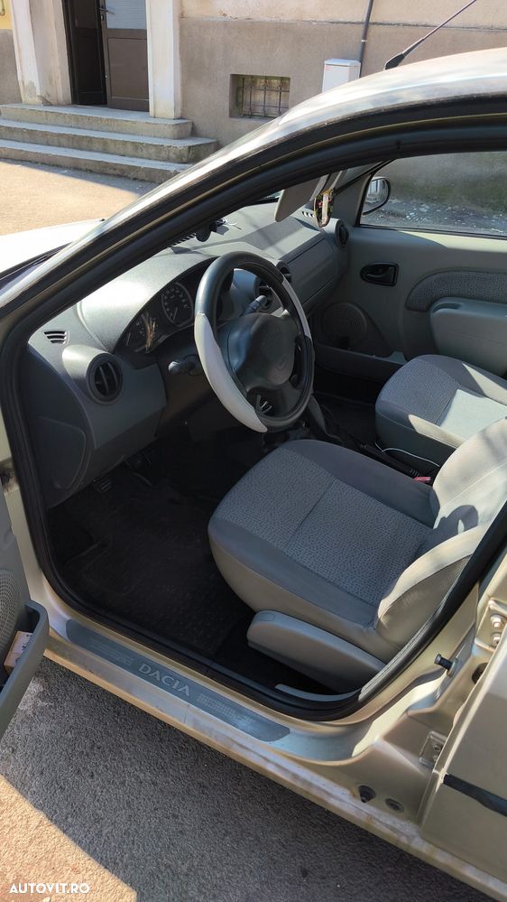 Dacia Logan 1.6 MPI Laureate - 8