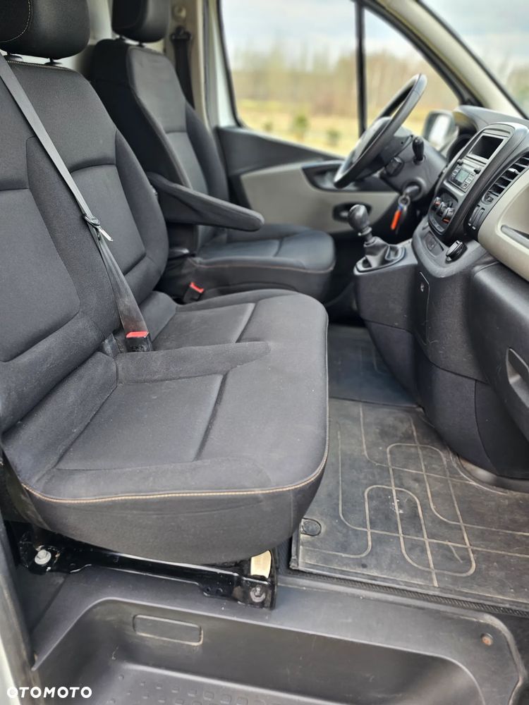 Renault Trafic - 12