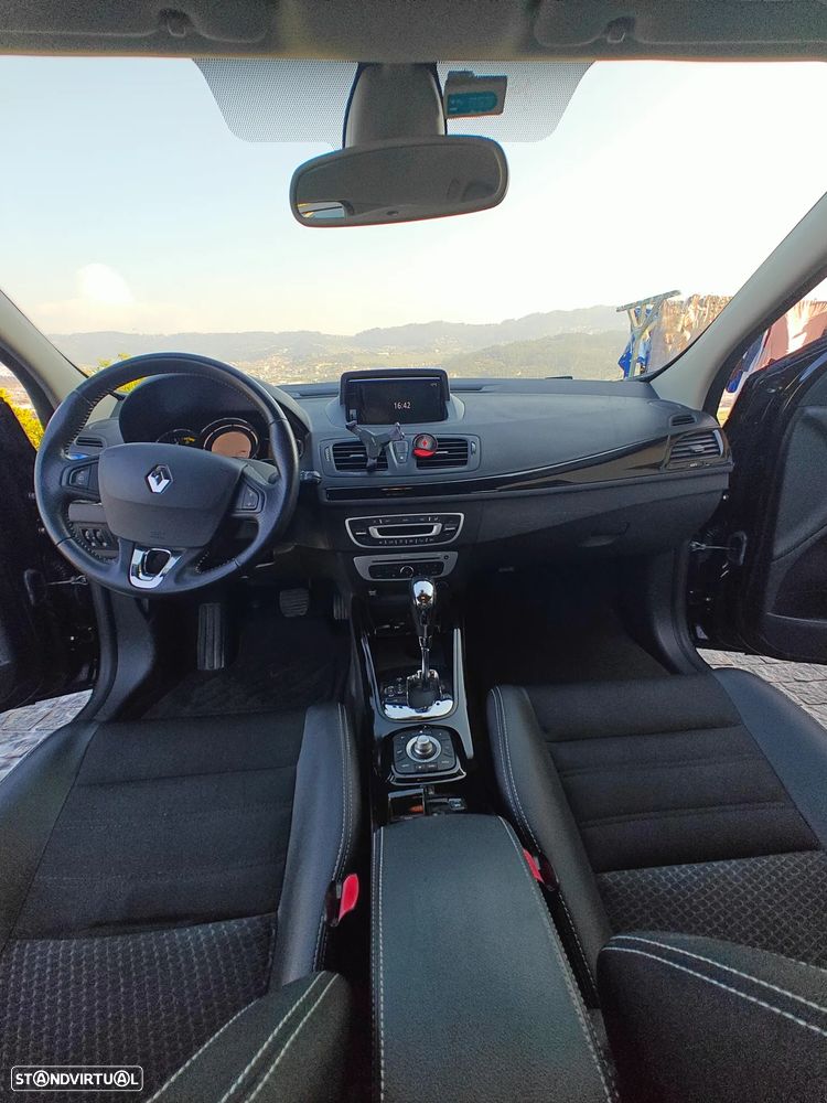 Renault Mégane Sport Tourer ENERGY dCi 110 EDC BOSE EDITION - 3