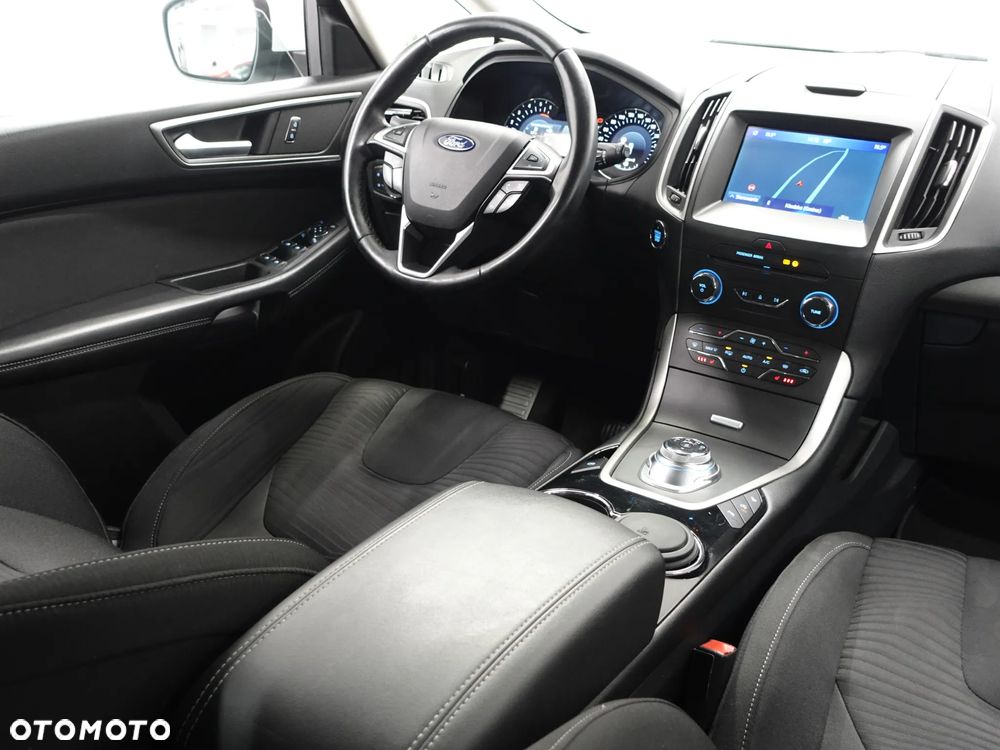 Ford S-Max - 31