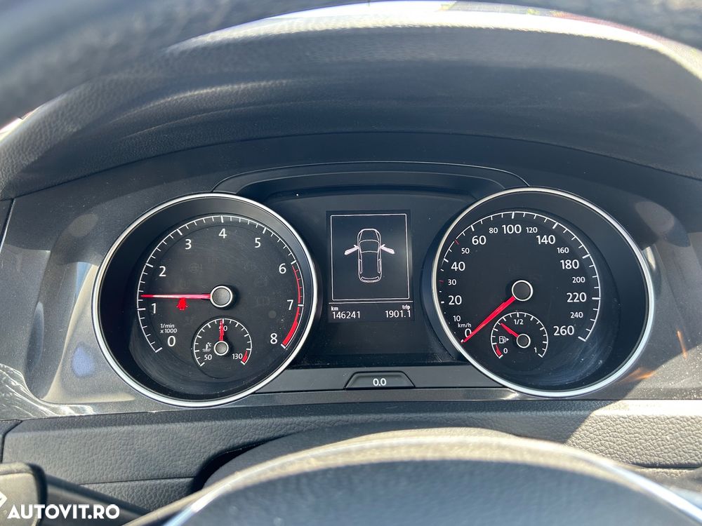 Volkswagen Golf 1.0 TSI Comfortline - 5