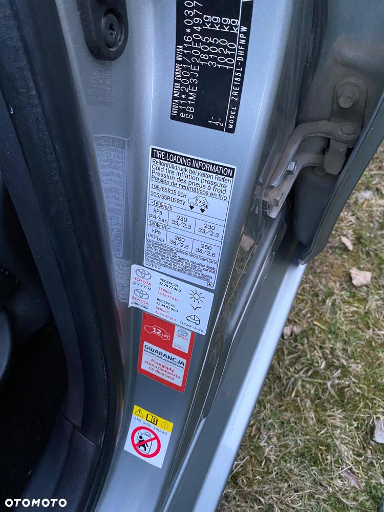Toyota Auris 1.6 Premium - 22