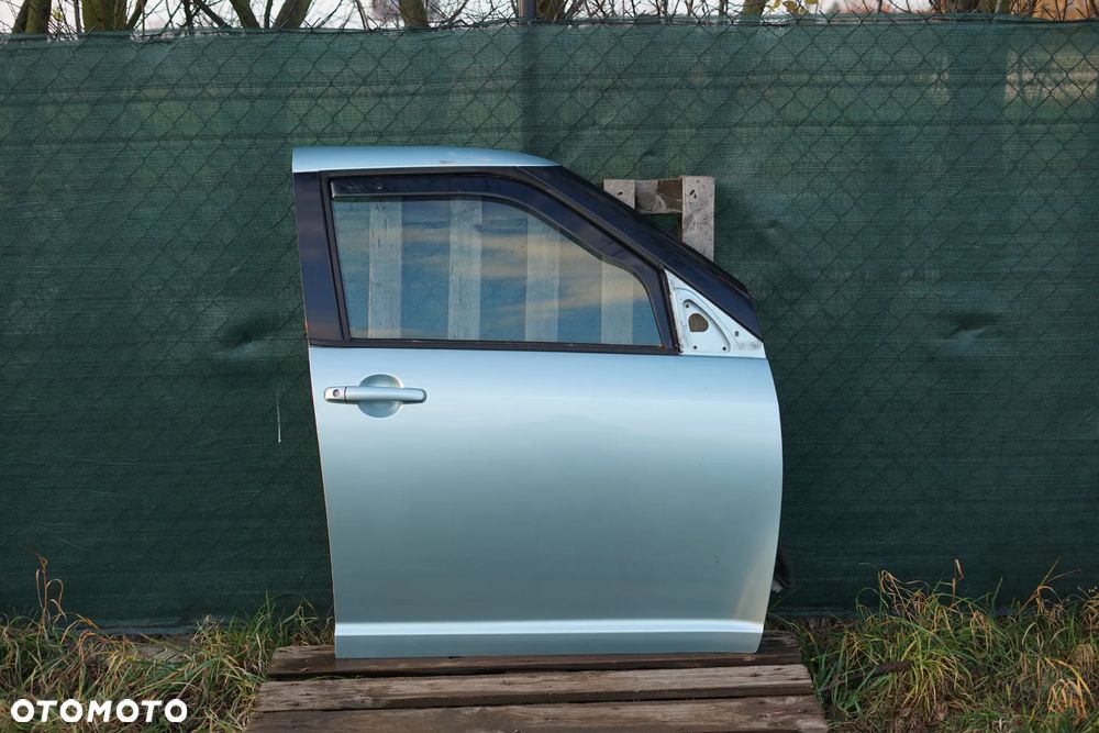 Drzwi przód przednie prawe Suzuki Swift IV Mk.6 5d ZEE - 1