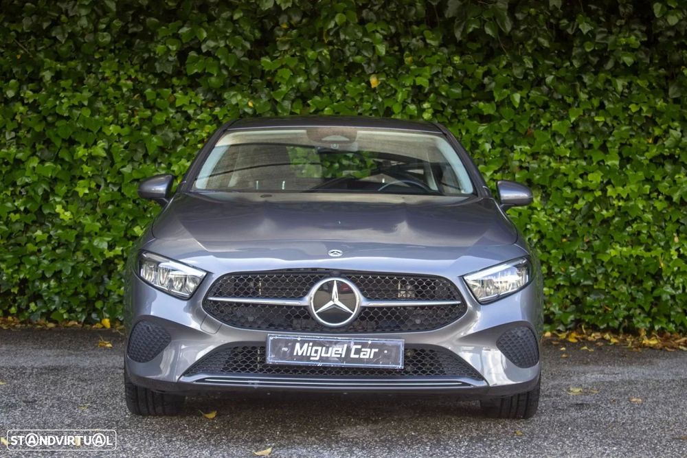 Mercedes-Benz A 250 Limousine e AMG Line - 2
