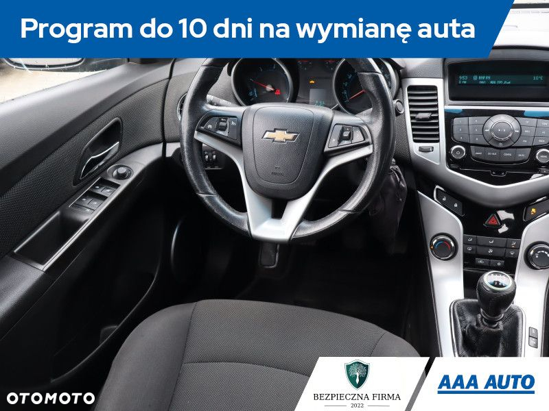 Chevrolet Cruze - 8