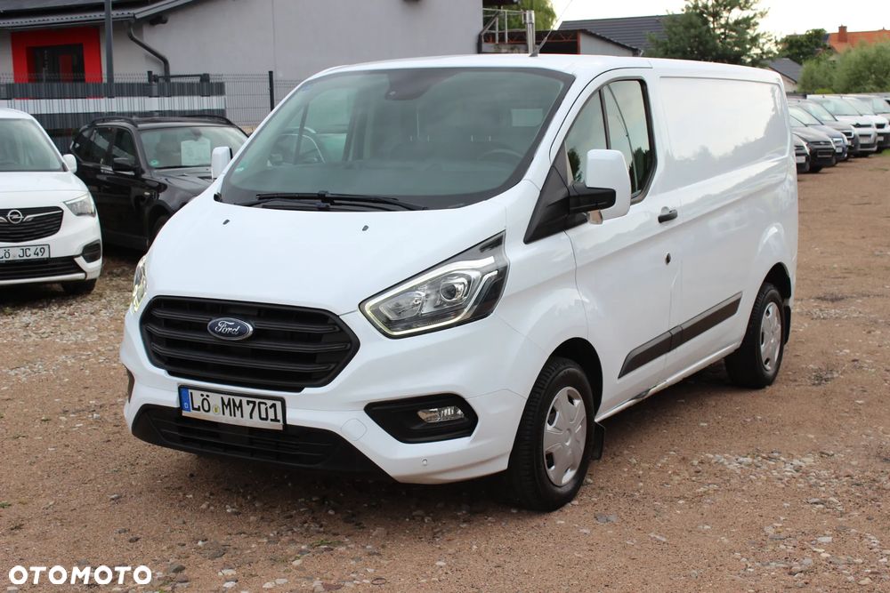 Ford TRANSIT CUSTOM - 1
