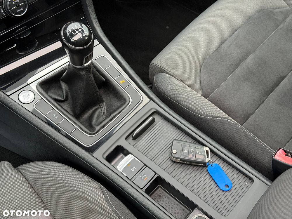 Volkswagen Golf 1.5 TSI ACT (BlueMotion Technology) Highline - 29