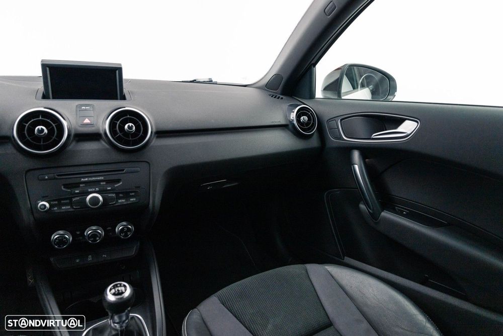 Audi A1 Sportback 2.0 TDI S line Sport Pack - 18