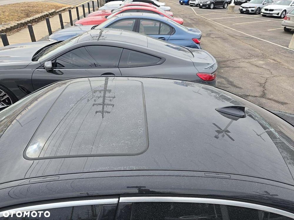 BMW Seria 3 330i xDrive M Sport - 4