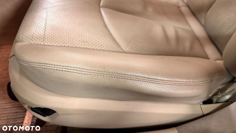 Mercedes-Benz Klasa E - 20