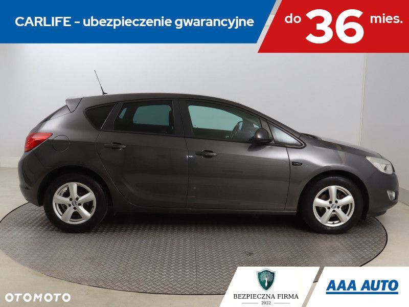 Opel Astra - 8