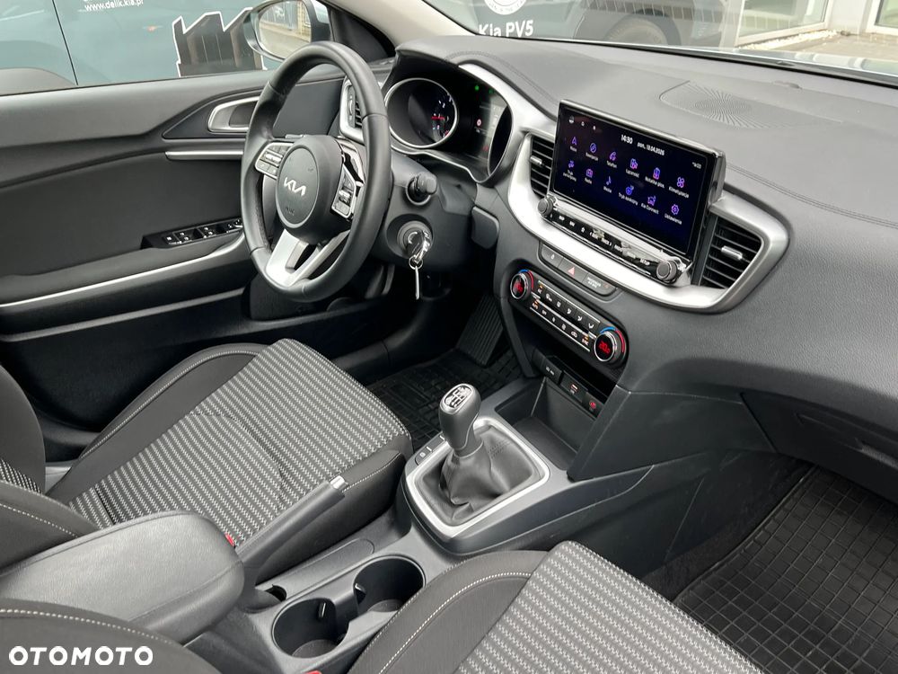 Kia Ceed 1.5 T-GDI M - 25