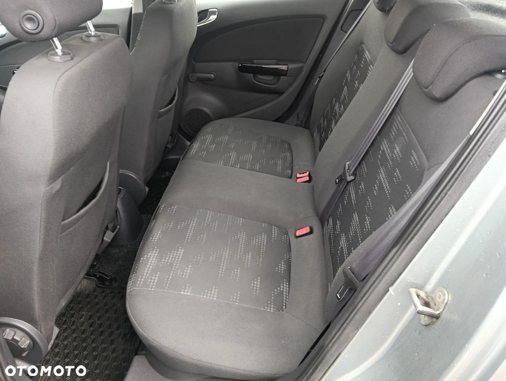 Opel Corsa 1.2 16V Essentia - 18